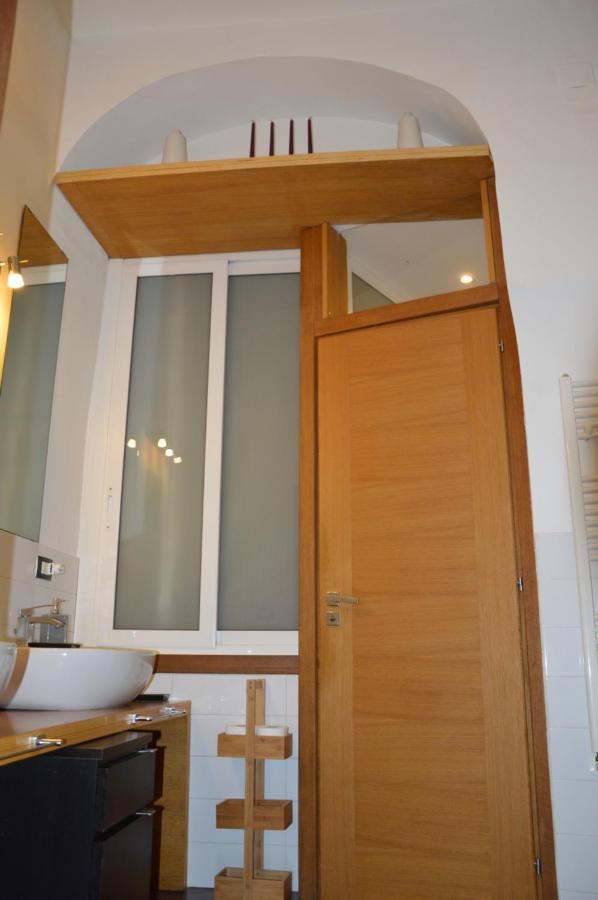 Apartment Casa Flora Al Corso Naples
